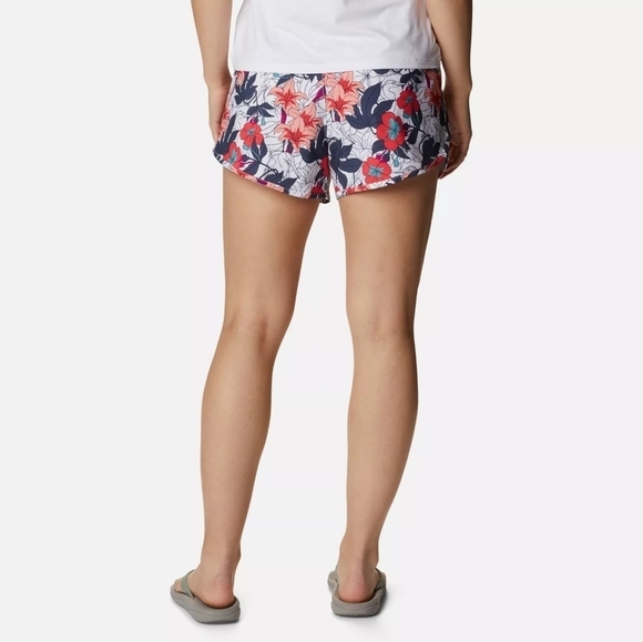 Columbia Bogata Bay Stretch Floral Printed Shorts NWT size XL - Picture 4 of 15